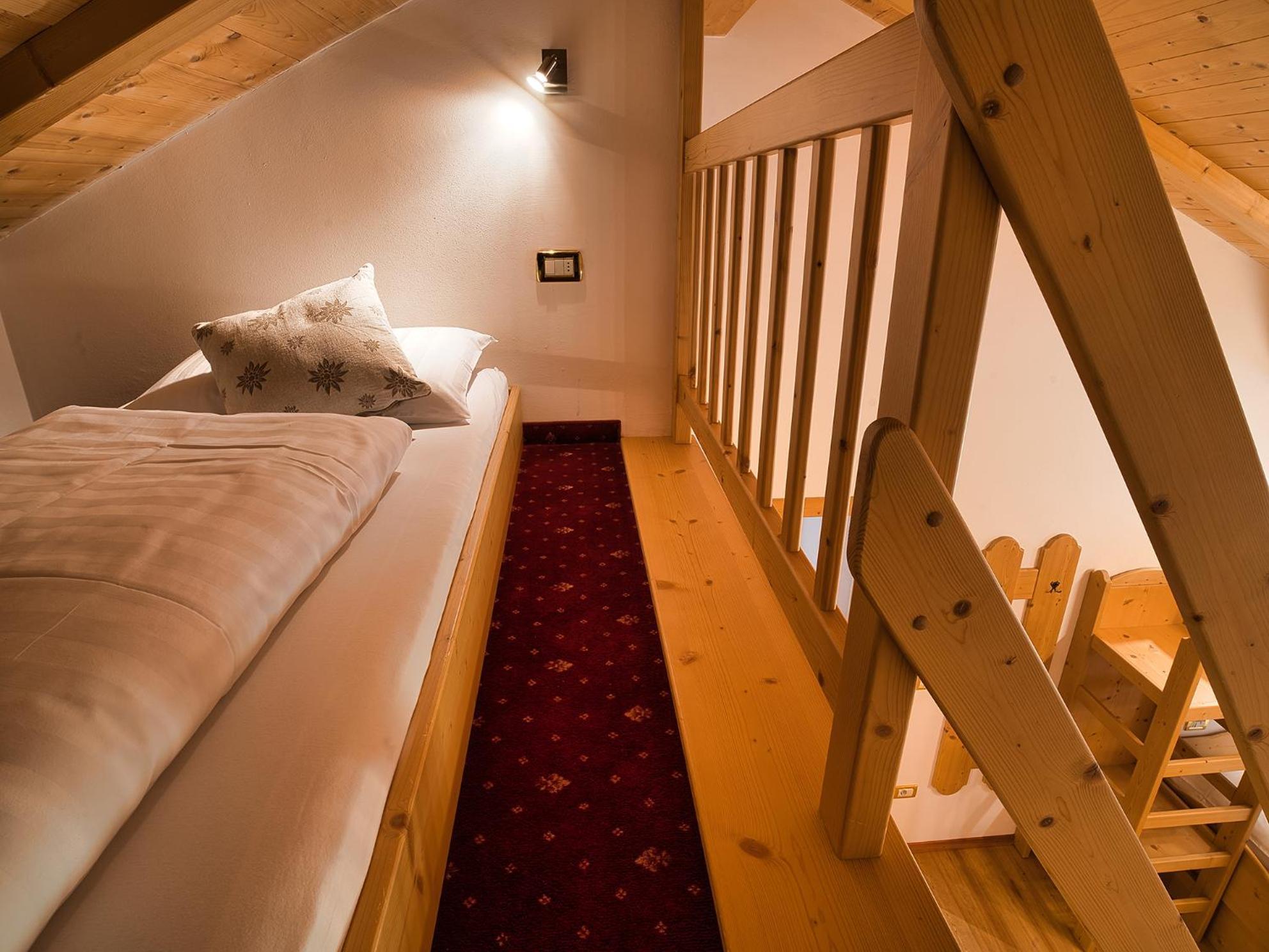 Aparthotel Monte 44 Selva di Val Gardena Extérieur photo